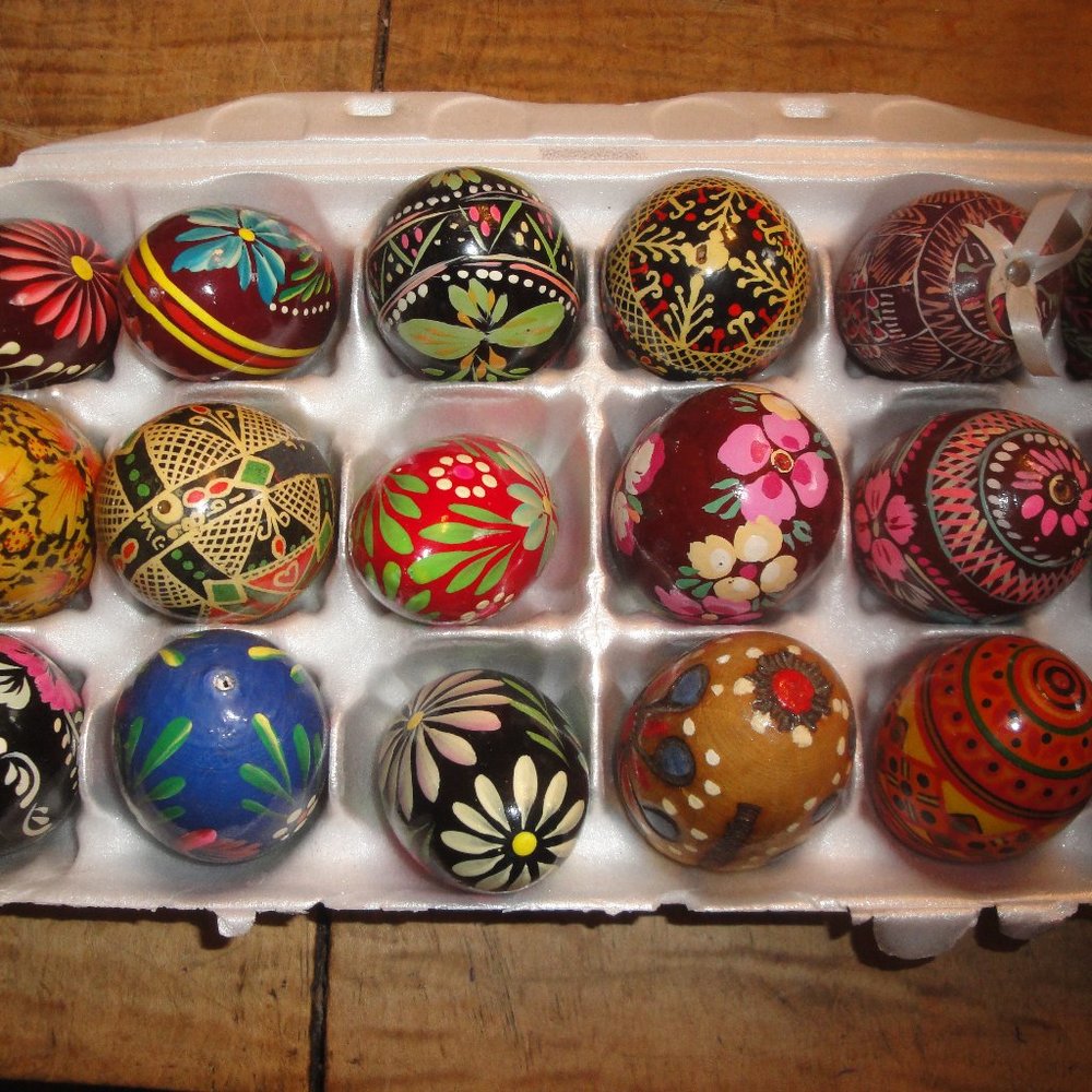 PiSanki Pysanki Decorated Easter Eggs Poland Ukraine Hungary Hand Painted Old
